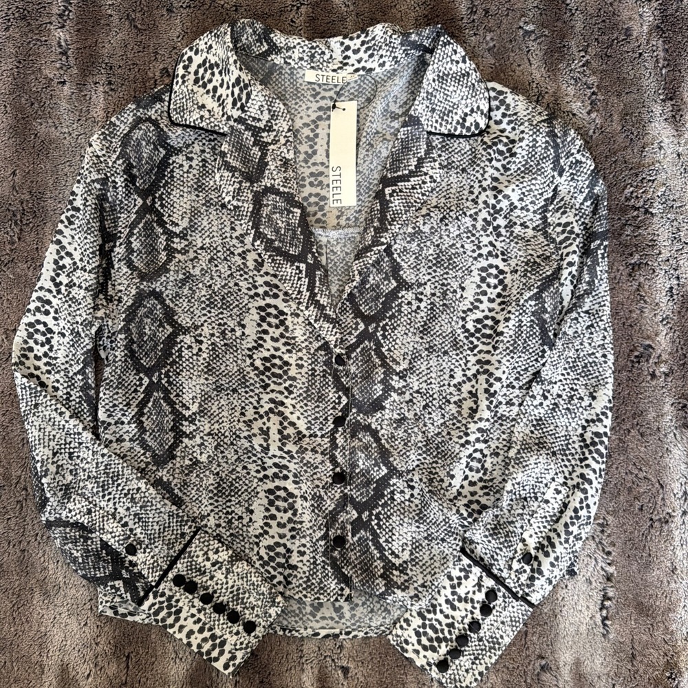 Steele Snakeskin Animal Print Sheer Button Down Blouse Black & White Size XS